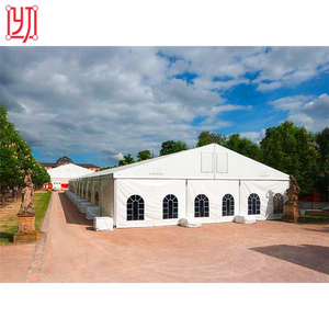 Tente de réception de luxe blanche pour mariages et événements extérieurs, grandes dimensions 10x30, 20x30, 40x60, en vente - Product Image 3