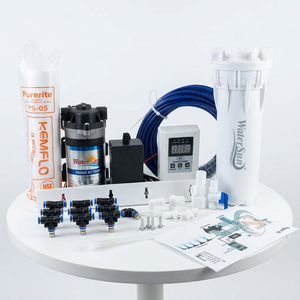 Kit de brumisation haute pression à 10 buses pour le refroidissement extérieur |   Utilisation à domicile et en intérieur |   Terrasse de la Ferme Laitière du Jardin |   WaterSun - Product Image 1