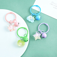 Porte-clés en résine scintillante Kawaii avec petite clochette, pendentifs dessin animé fleur, champignon, nuage, lune, pomme, décoration de sac à dos, cadeau d'anniversaire