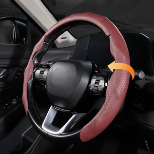 Housse de volant en cuir perforé anti-transpiration avec fixation par boucle pour <span class=keywords><strong>Cadillac</strong></span> STS 2008 – Confort et adhérence améliorés - Product Image 6