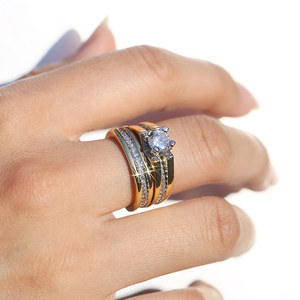 Set di Anelli con Zirconi Scintillanti Bicolore per Donne, Gioielli Eleganti e di Lusso per Matrimoni - Product Image 2