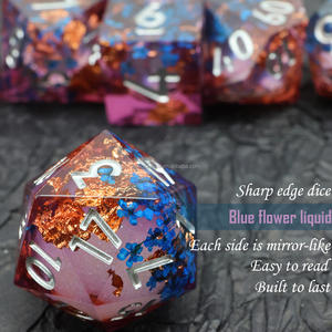 Handgemaakte Elegante Gebloemde Dnd Dobbelstenen Set, Roze Vloeibare Hars Veelvlakkige Dobbelstenen Voor Kerkers En Draken RPG-Liquid6 - Product Image 5
