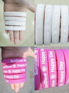 Braccialetto in Silicone Personalizzato con Logo che Cambia Colore con <span class=keywords><strong>UV</strong></span> / Braccialetto Fotocromatico <span class=keywords><strong>UV</strong></span> / Braccialetto in Gomma con Sensore Solare / Braccialetti Reattivi ai Raggi <span class=keywords><strong>UV</strong></span> - Product Image 4