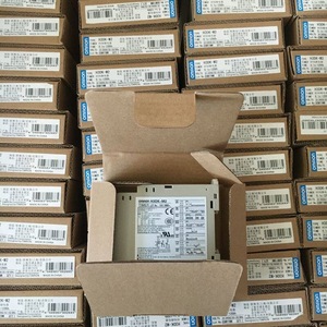 Relais temporisé Omron H3CR-F8 100-240V AC DC Contrôle d'automatisation industrielle - Product Image 4