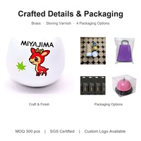 Clochette en laiton en forme d'animal de dessin animé, porte-bonheur japonais, pendentif poussin, cerf Maneki Neko Kokeshi en métal peint, cadeau