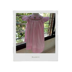 Robe d'été rose smockée à manches volantées pour petites filles, fabrication vietnamienne en gros - Product Image 4