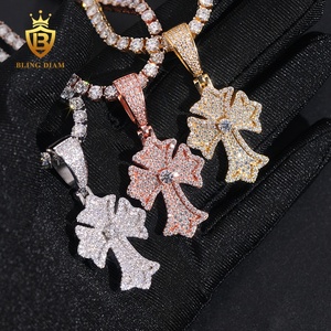 Nuovo Ciondolo a Croce in Argento Sterling 925 con Moissanite VVS Certificata GRA, Gioielli Hip Hop alla Moda - Product Image 4