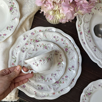 Nouvel Arrivage – Ensemble de Vaisselle en Céramique Florale Gaufrée Style Français – Assiette Créative Multi-usages pour Desserts et Gâteaux