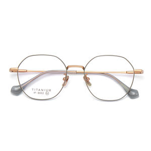 Monturas de Gafas de Titanio Puro Danyang, Modelo 8002, Diseño Octagonal que Adelgaza el Rostro, para Uso General - Product Image 3