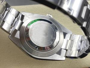 Correa Luminosa Azul Hielo Suiza de Alta Calidad que se Ajusta Perfectamente a los Esferos del Reloj. Reloj Mecánico para Hombre - Product Image 5