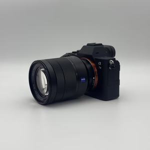 Appareil photo hybride d'occasion <span class=keywords><strong>Sony</strong></span> <span class=keywords><strong>A7</strong></span> <span class=keywords><strong>III</strong></span>+24-70, prêt pour la vente en gros, idéal pour l'approvisionnement en gros, caméra vidéo 4K, hybride plein format - Product Image 1