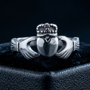 Anillo de Acero Inoxidable con Corazón de Corona, Color Acero, Joyería de Boda Unisex, Anillo Fino - Product Image 1