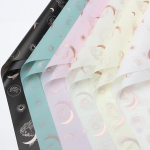 Nossa PVCコーティング半透明防水フラワーラッピングペーパー（金箔月の女神デザイン） - Product Image 1