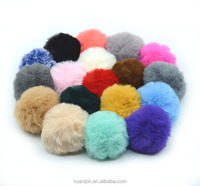 39 couleurs 8cm pompon en fourrure ou fausse fourrure de raton laveur pompon boule avec bouton pression