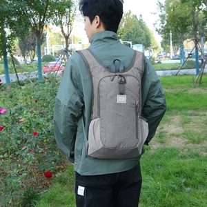 Mochila de senderismo plegable y ligera, mochila de día que se puede guardar en una bolsa, bolsillos de malla, correas transpirables para viajes, ciclismo y desplazamientos diarios - Product Image 5