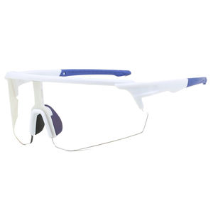 Lunettes de soleil de cyclisme de luxe avec vision nocturne ombre à changement de couleur énergie solaire UV400 PC polarisé pour les activités de plein air - Product Image 4