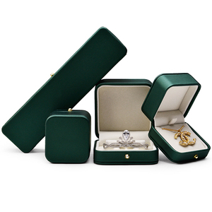 Custom logo magnet luxury velvet set ornament gift fashion luxury brand jewelry box packaging box