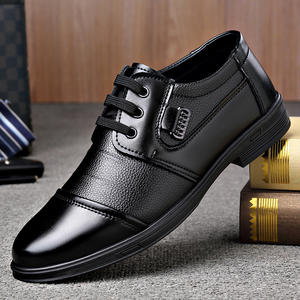 Chaussures en cuir formelles pour hommes, style business, chaussures décontractées en cuir souple de style britannique, chaussures basses à lacets pour hommes, chaussures de bureau - Product Image 1