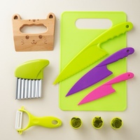 Kit de cuisine pour enfants : Couteau à découper sûr pour tout-petits, planche à découper ondulée en plastique, ensemble de couteaux de cuisine pour la maternelle