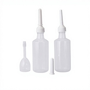 Bouteille d'irrigation médicale en PP avec embout applicateur et bouchon à vis, base en acier inoxydable pour usage médical et soins personnels - Product Image 1
