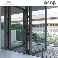 Porte pliante moderne haut de gamme pour entrée de boutique, multi-panneaux, isolation acoustique, conçue pour les showrooms de vente au détail et les villas extérieures