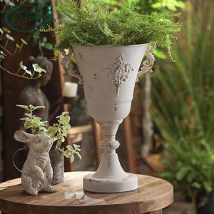 Maceta de Metal Estilo Francés Vintage para Decoración de Jardín Exterior A3010 - Product Image 1