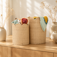 Panier de rangement en rotin mignon en forme d'éventail, panier de rangement multifonctionnel pour serviettes de chambre d'enfant en rotin