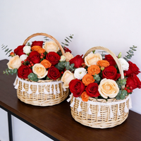 Panier à fleurs en saule tressé à la main, panier portable pour arrangements floraux, panier cadeau en saule pour les festivals