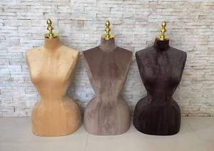 ชุดเดรสสตรีหุ่นโชว์หน้าอกแบบทันสมัยครึ่งลำตัวพร้อมโชว์แบบสวมศีรษะและปรับแต่งได้สำหรับหน้าต่าง - Product Image 5