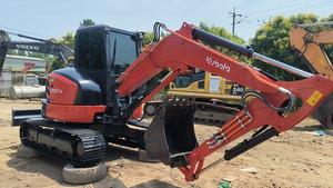 Mini-pelle sur chenilles d'occasion Kubota KX057-4, très demandée au Japon, également disponible en versions Kubota KX163 et KX165, petite machine de 5 tonnes et 5,5 tonnes. - Product Image 3