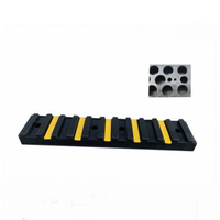 Bande de protection murale anti-collision Xinhong en caoutchouc jaune avec rayures réfléchissantes et profil en nid d'abeille pour colonnes de rangement