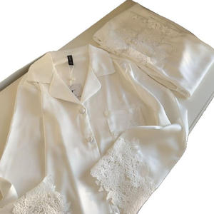 Abbigliamento da notte primaverile da donna in stile francese di lusso con <span class=keywords><strong>pigiama</strong></span> di alta gamma satinato con finiture in pizzo - Product Image 5