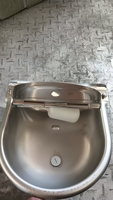 Abreuvoirs pour animaux en acier inoxydable Bol à eau flottant pour vache et cochon/chien avec valve à flotteur pour les besoins de consommation de bétail