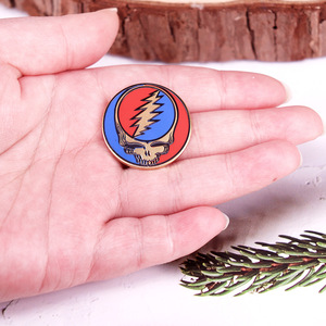 Chất Lượng Cao Lễ Hội Trang Trí <span class=keywords><strong>Pins</strong></span> Phù Hiệu Bán Buôn Rock'n'roll Kim Loại Thủ Công <span class=keywords><strong>Pins</strong></span> Tùy Chỉnh Vòng Biết Ơn Chết Ve Áo Pin Cho Túi - Product Image 4