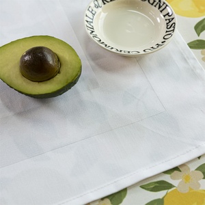 Servilletas de satén de algodón blancas de alta resistencia al por mayor, de 20x20 pulgadas, con diseño cuadrado y dobladillo de una sola aguja, para banquetes de lujo y catering. - Product Image 1