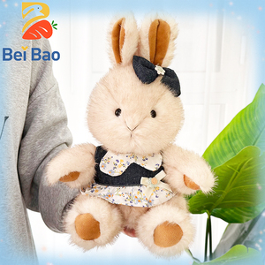 Orsacchiotto <span class=keywords><strong>di</strong></span> Alta Qualità dal Design Realistico con Vestiti Carini, Bambola <span class=keywords><strong>da</strong></span> <span class=keywords><strong>Collezione</strong></span>, Giocattolo Morbido per Bambini - Product Image 6