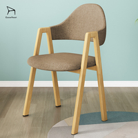 Chaise italienne moderne en bois massif pour table à manger, fauteuil de cuisine individuel avec revêtement en tissu, empilable pour la maison ou le centre commercial
