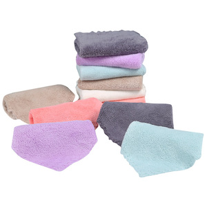 Serviette carrée en polaire corail Carlota 30x30cm 25x25cm, douce et absorbante, torchon de cuisine, serviette à main pour usage général - Product Image 5