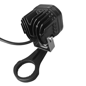 ตัวยึดท่ออลูมิเนียมสำหรับรถจักรยานยนต์ออฟโร้ด LED ชุดยึดไฟทำงานแบบคู่ - Product Image 4