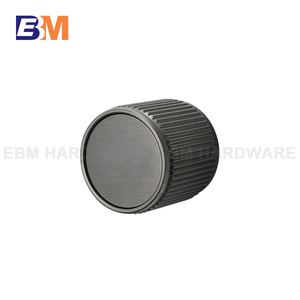 Maniglia per Porta Interna in Legno con Design Moderno, Magnetica e Silenziosa, Stile Lussuoso e Sferico, con Serratura per Camera da Letto - Product Image 3