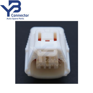 Expédition <span class=keywords><strong>rapide</strong></span> S-umitomo femelle <span class=keywords><strong>connecteur</strong></span> de pompe à <span class=keywords><strong>carburant</strong></span> 4 broches pour Toyota Camry 6189-0168 - Product Image 1