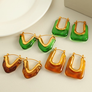 Pendientes de aro geométricos en forma de U de resina para mujer, joyería de moda para fiesta, aleación de zinc, color verde y marrón - Product Image 1