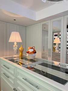 Armario de Dormitorio Moderno de Madera de Diseño Europeo y Americano de Lujo - Product Image 3