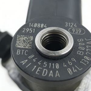 Nuovo Iniettore Carburante Common Rail ad Alta Pressione 04L130277AC 04L130277 0445110468 0445110469 0986435353 per Motore 2.0 <span class=keywords><strong>TDI</strong></span> - Product Image 2