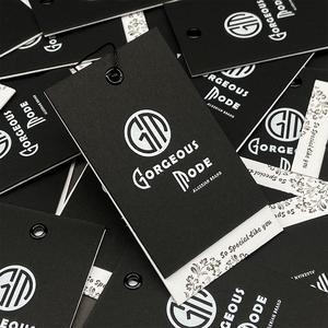 Etiquetas colgantes de gradiente reciclables personalizadas Etiquetas de ropa respetuosas con el medio ambiente con logotipos impresos - Product Image 1