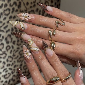 <span class=keywords><strong>Faux</strong></span> <span class=keywords><strong>ongles</strong></span> Maillard Leopard à presser, en amande, avec décorations métalliques dorées, faits à la main, réutilisables, style Y2K rétro, pour nail art - Product Image 2
