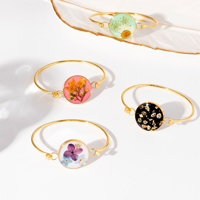Pressed Flower Bangle Bracelet Gold Dried Birth Resin Flower Bracelet Bangle Birthday Gift for Her