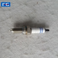Bujías para Triciclo al por Mayor a Precio de Fábrica, UR4DC UR6DE UR2CC, Bujía para Motocicleta de Tres Ruedas para Triciclo Africano