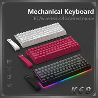 Clavier mécanique K68 OEM/ODM avec touches PBT, disposition 65 %, sans fil/tri-mode, rétroéclairage RGB pour le gaming