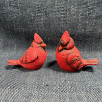 Ornement de Noël festif en résine inaltérable, 2 oiseaux cardinaux rouges, décoration de vacances pour cabane rustique
